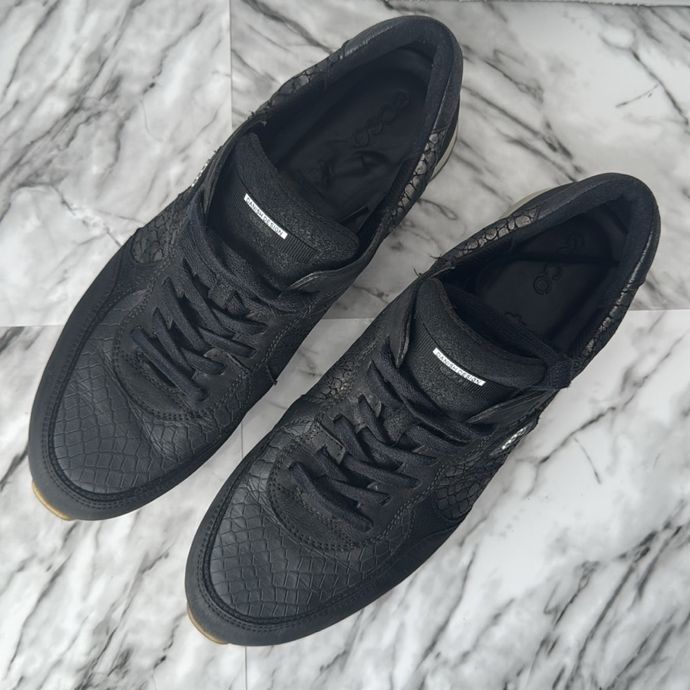 Ecco sneaker shoes with faux snakeskin women’s size 42 black - Picture 3 of 10